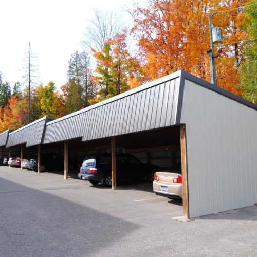 Apartment covered parking in Marquette, MI